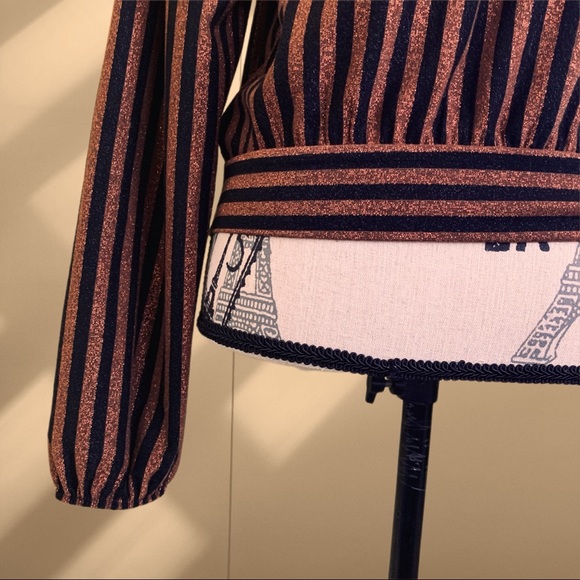 Gold stripe sparkle blouse MEDIUM - Picture 8 of 9